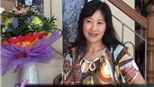 Gặp lại cô giáo hát bài "Em đứng giữa giảng đường hôm nay" 